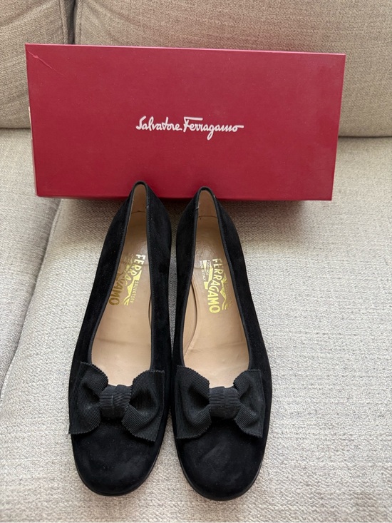 Salvatore Ferragamo Shoes - Salvatore Ferragamo Black Suede Bow Ballet Flats, Florence/Varina, 9B, EUC!